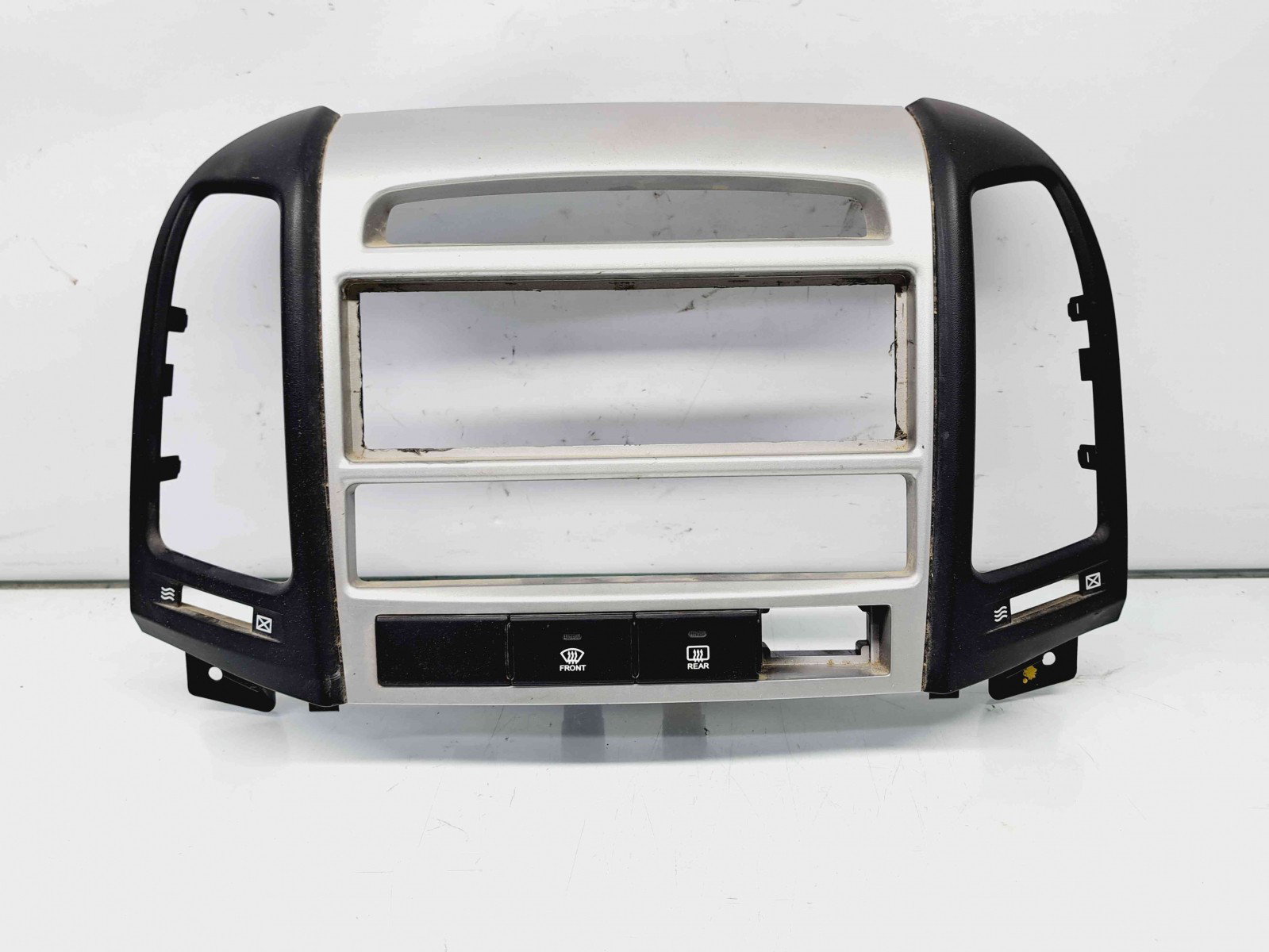 Ornament bord Hyundai Santa Fe 2 (CM) [Fabr 2005-2012] OEM - imagine 1