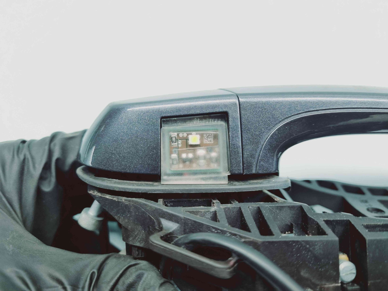 Maner usa dreapta fata Bmw 4 (F32) [Fabr 2013-prezent] B39 MINERALGRAU MET - imagine 3