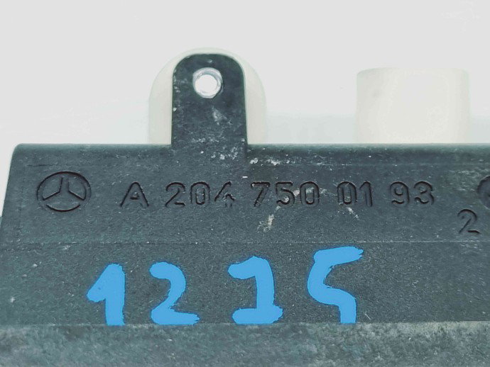 Buton deschidere portbagaj Mercedes Clasa GLK (X204) [Fabr 2008-prezent]  A2047500193 3.0 CDI 642961 165KW / 225CP