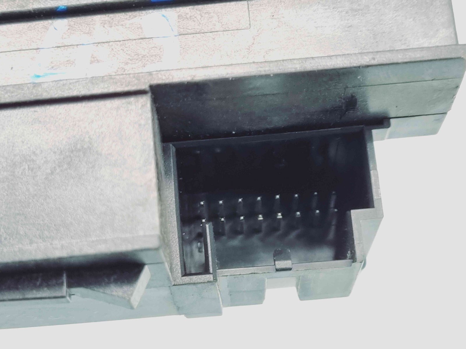 Contact cu cheie Volkswagen Passat B6 Variant (3C5) [Fabr 2005-2010] 3C0905843M 2.0 TDI BMP103KW / 140CP 2.0 TDI BMP103KW / 140CP - imagine 4