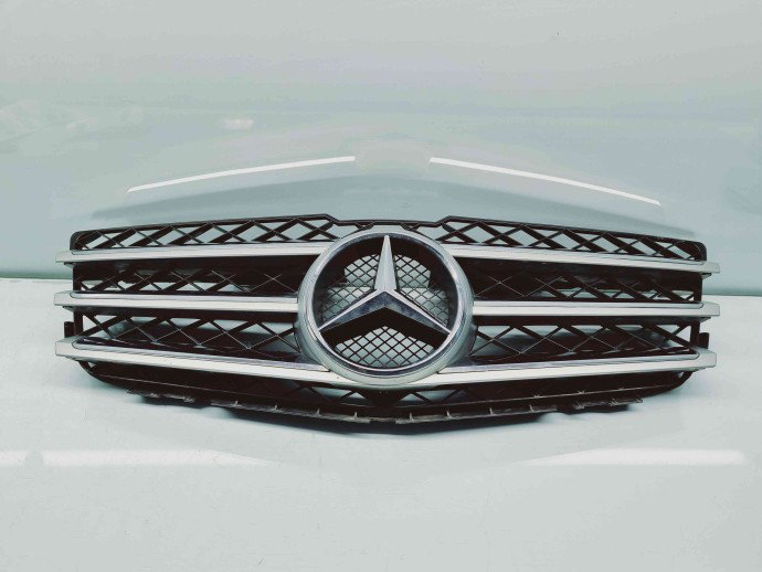 Grila bara fata Mercedes Clasa GLK (X204) [Fabr 2008-prezent] A2048851036 | A2048850936