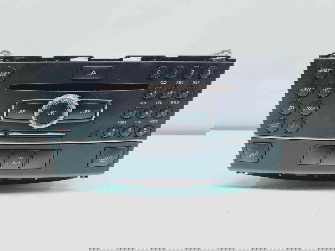 Radio CD cu navigatie Mercedes Clasa GLK (X204) [Fabr 2008-prezent] A2049061402 3.0 CDI 642961 165KW / 225CP