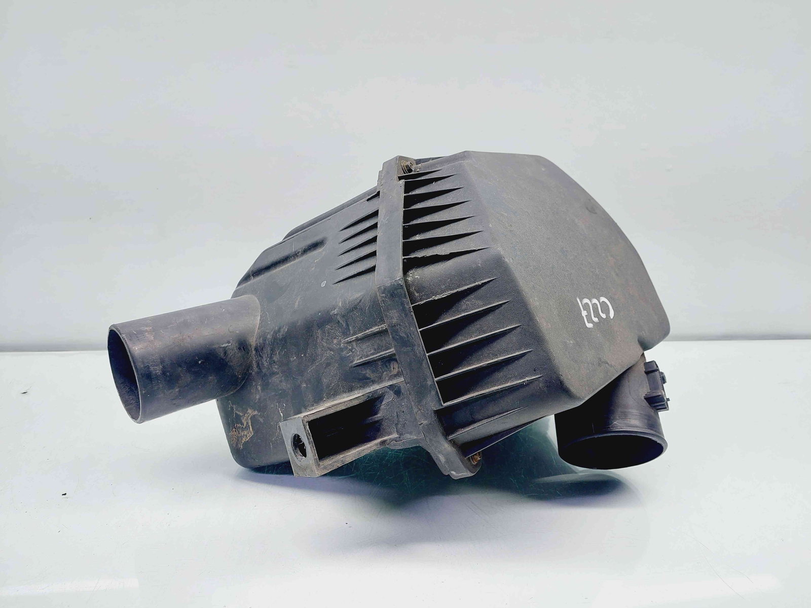 Carcasa filtru aer Opel Antara [Fabr 2006-2017] 22745825 2.2 CDTI A22DM 122KW / 166CP 2.2 CDTI A22DM 122KW / 166CP - imagine 2