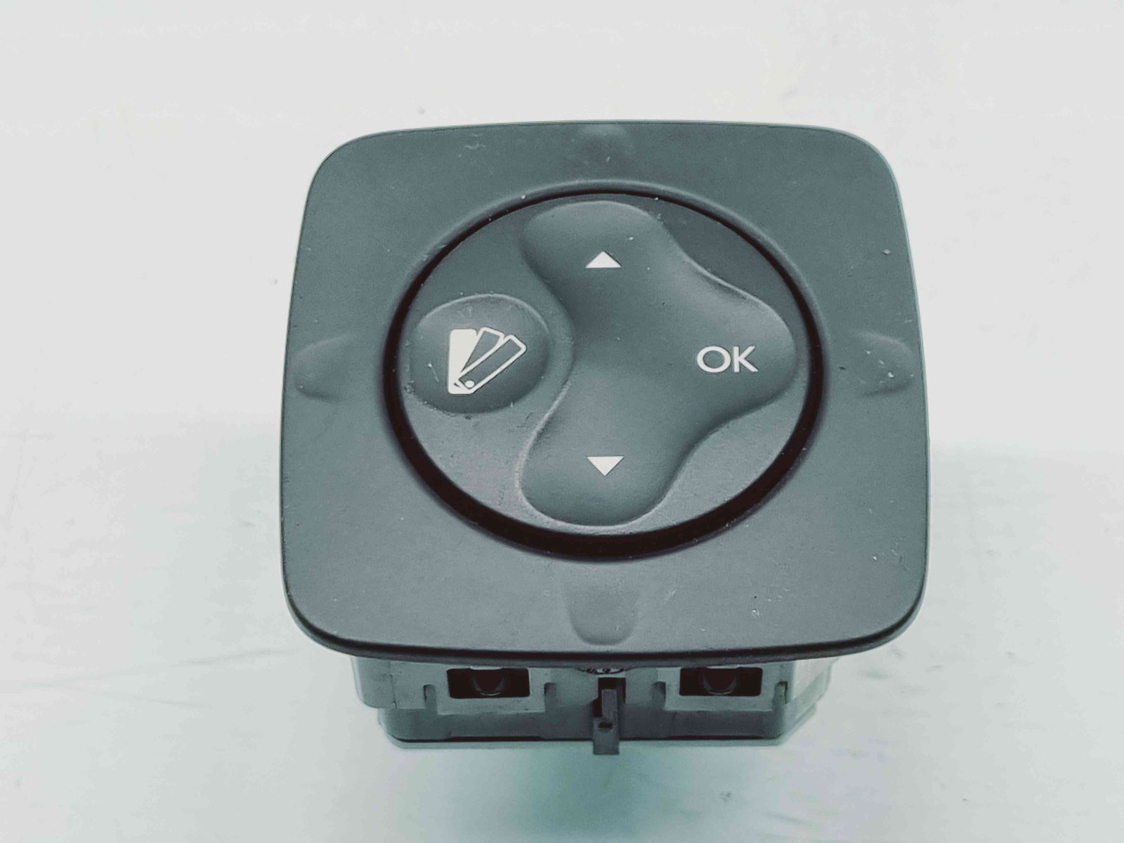 Butoane comenzi consola centrala Renault Scenic 3 [Fabr 2009-2015] 283950001R - imagine 1