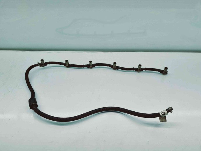 Conducta retur injectoare Bmw 4 (F32) [Fabr 2013-prezent] 8511667 3.0 N57D30B 230KW / 313CP 3.0 N57D30B 230KW / 313CP