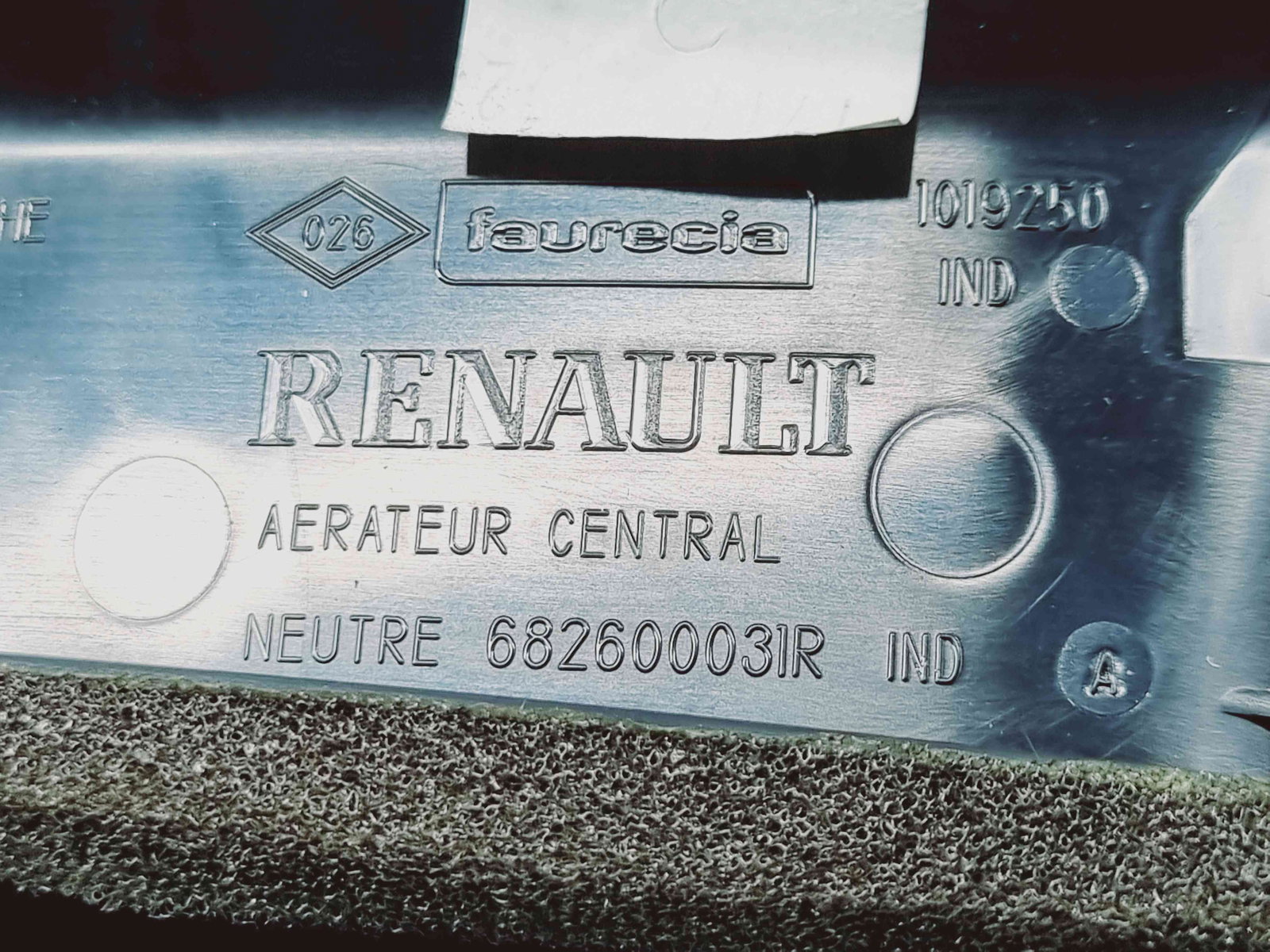 Grila aerisire centrala Renault Scenic 3 [Fabr 2009-2015] 682600031R - imagine 4