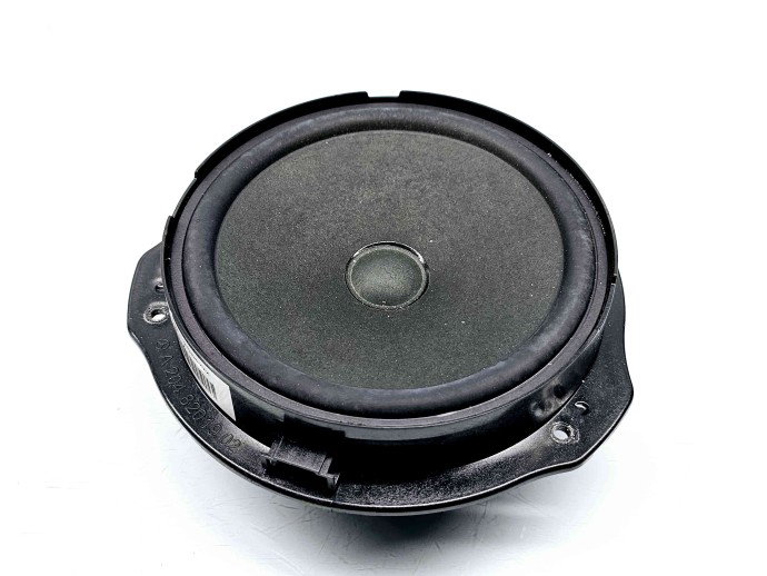   Boxa stanga fata Mercedes Clasa GLK (X204) [Fabr 2008-prezent] A2048201902