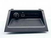   Conector auxiliar USB Skoda Fabia 3 Combi (NJ5) [Fabr 2014-2022] 5Q0035726M