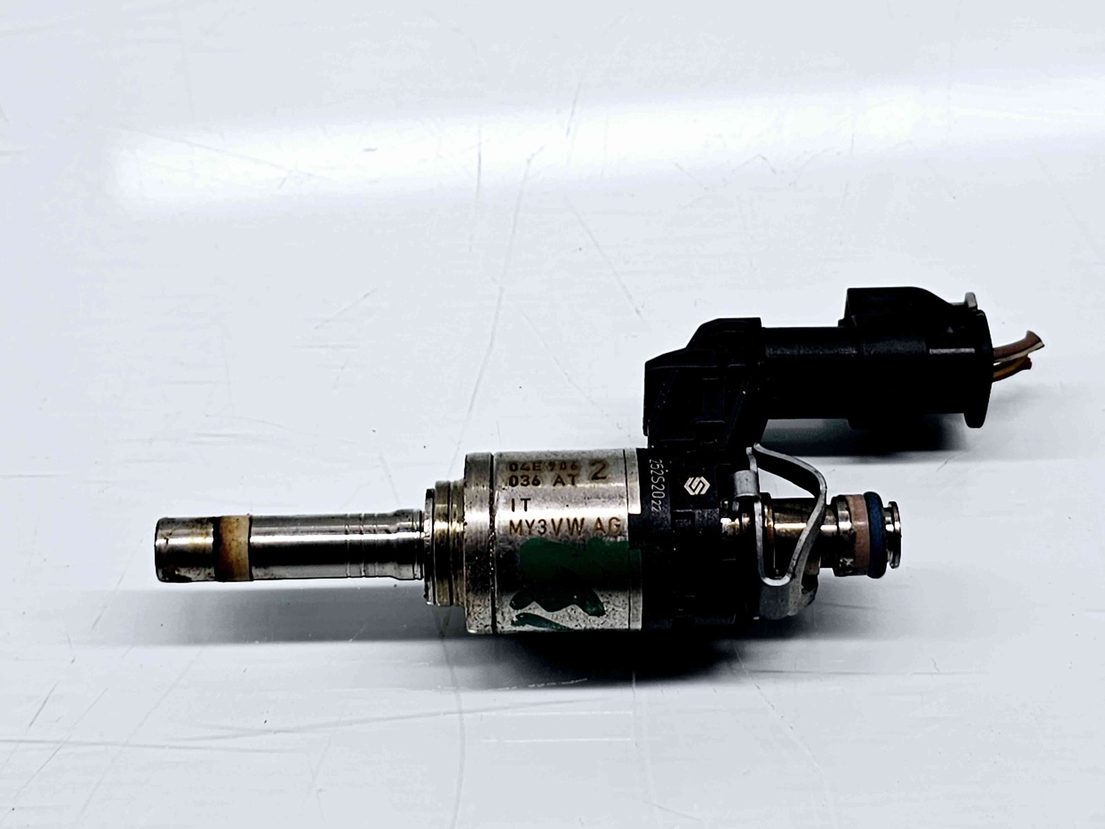 Injector Skoda Fabia 3 Combi (NJ5) [Fabr 2014-2022] 04E906036AT 1.3 Benz DKLD 70KW / 95CP 1.3 Benz DKLD 70KW / 95CP - imagine 1