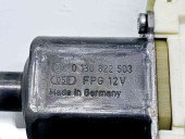 Motoras geam stanga fata Mercedes Clasa GLK (X204) [Fabr 2008-prezent] A2048200142