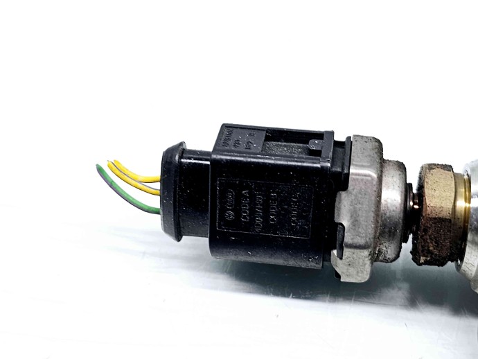 Rampa injectoare Skoda Fabia 3 Combi (NJ5) [Fabr 2014-2022] 04C133320G 1.3 Benz DKLD 70KW / 95CP 1.3 Benz DKLD 70KW / 95CP