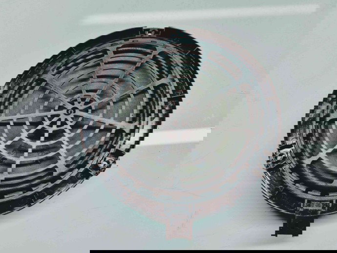   Boxa dreapta fata Peugeot 308 (II) SW [Fabr 2013-prezent] 9803506480