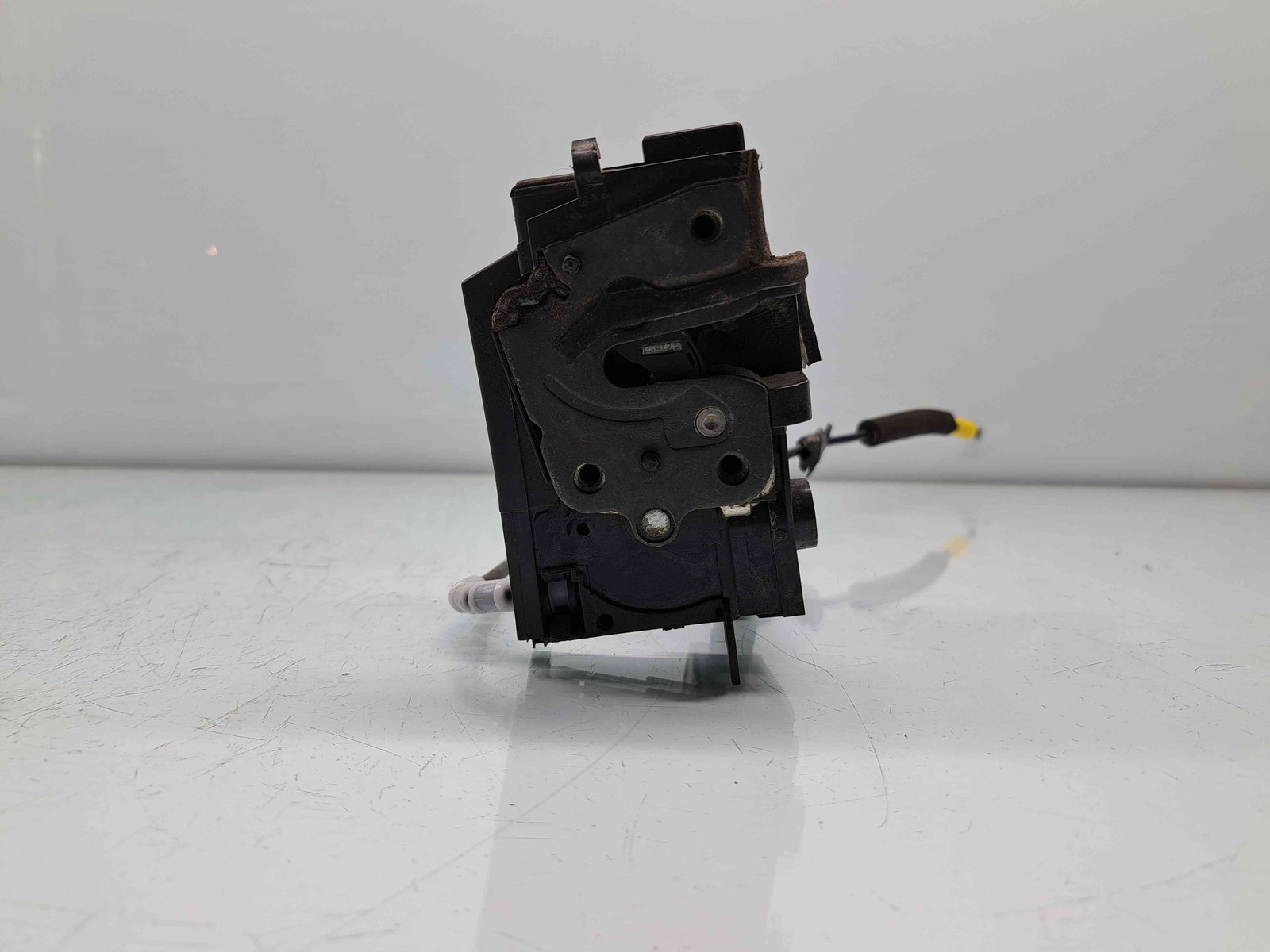 Broasca usa stanga spate Peugeot 308 (II) SW [Fabr 2013-prezent] 9810309980 - imagine 1