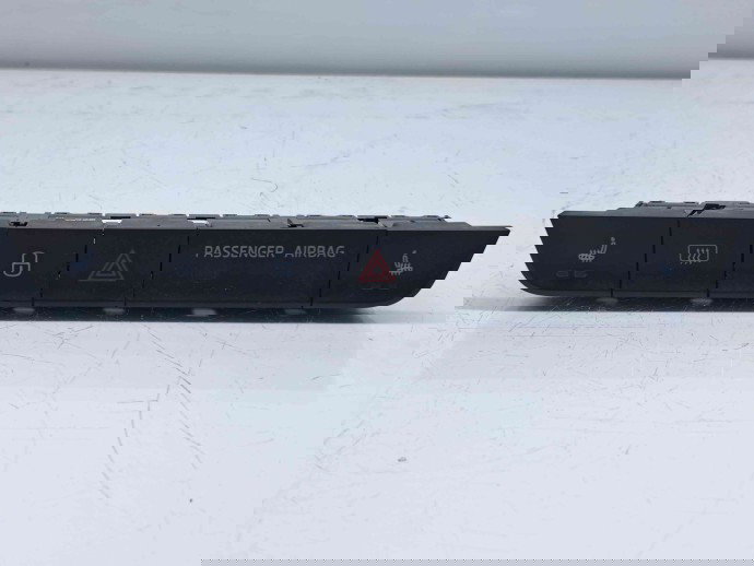   Butoane comenzi consola centrala Skoda Fabia 3 Combi (NJ5) [Fabr 2014-2022] 6V0927132C