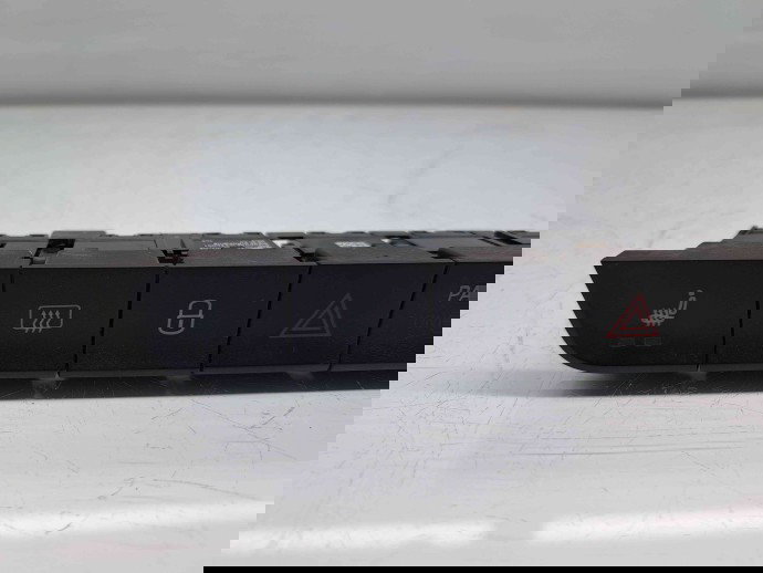   Butoane comenzi consola centrala Skoda Fabia 3 Combi (NJ5) [Fabr 2014-2022] 6V0927132C