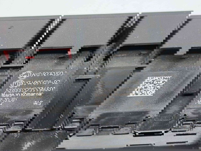   Butoane comenzi consola centrala Skoda Fabia 3 Combi (NJ5) [Fabr 2014-2022] 6V0927132C