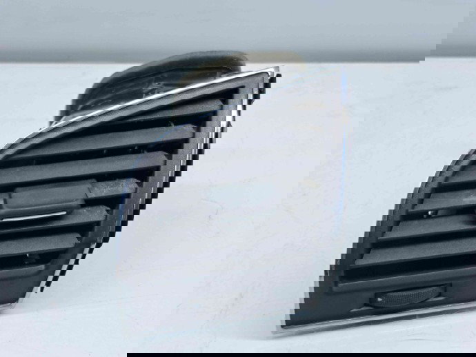   Grila aerisire stanga Skoda Fabia 3 Combi (NJ5) [Fabr 2014-2022] 6V0819701