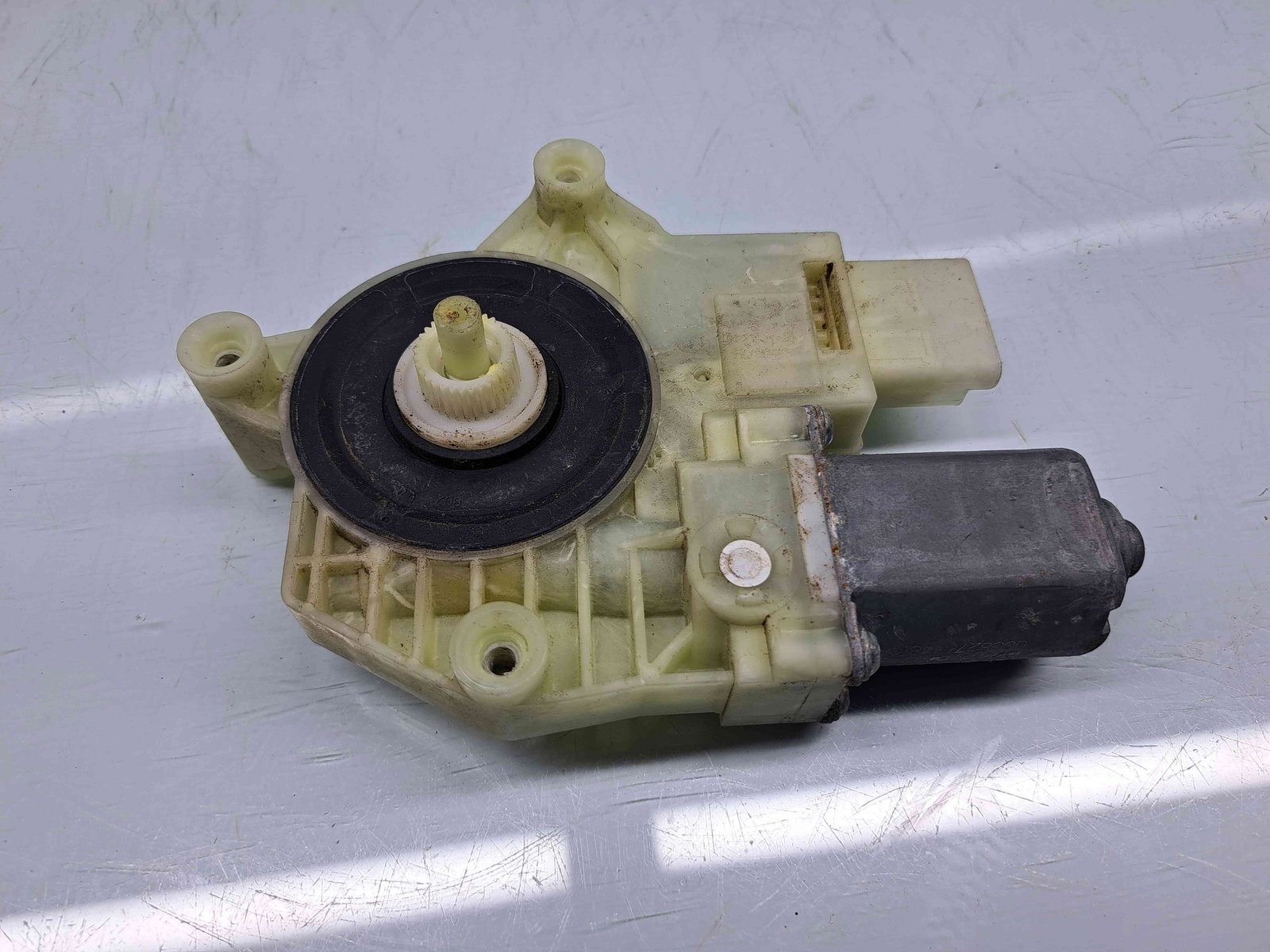 Motoras geam dreapta fata Peugeot 308 (II) SW [Fabr 2013-prezent] 9678189780 - imagine 2