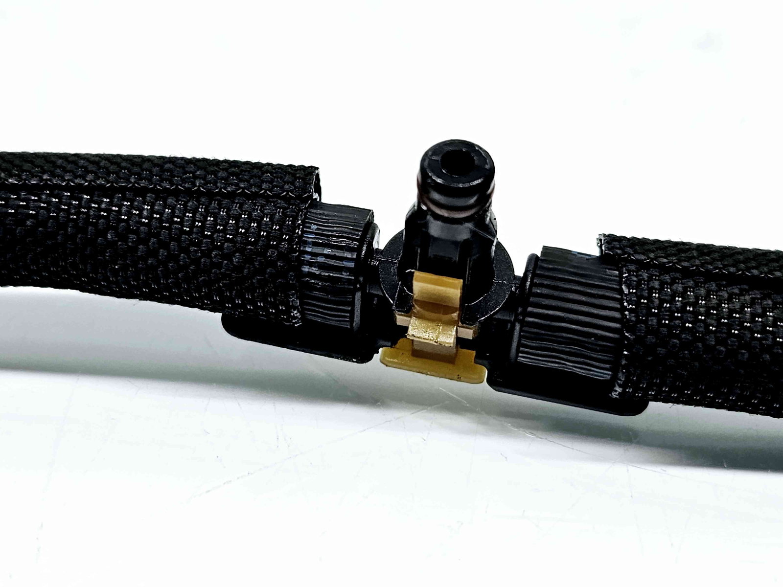 Conducta retur injectoare Audi A6 (4G2, C7) [Fabr 2012-2017] OEM 2.0 TDI CGLC 130KW / 177CP 2.0 TDI CGLC 130KW / 177CP - imagine 4