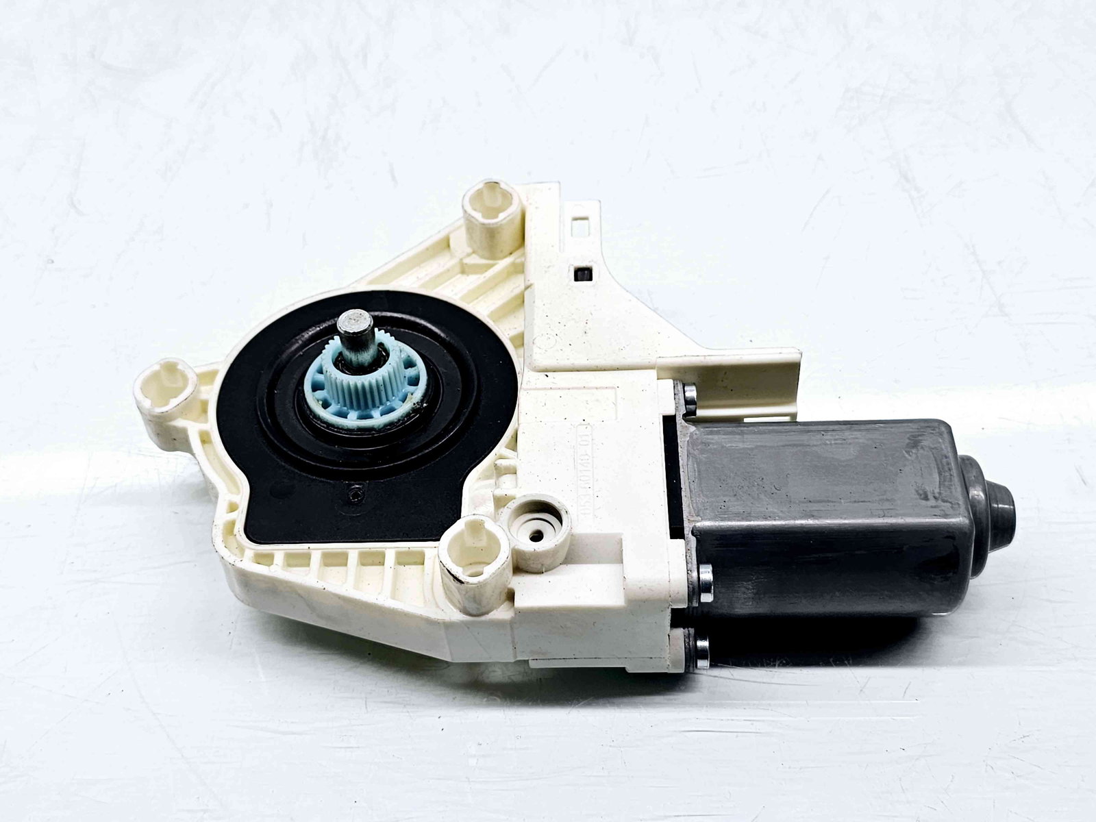 Motoras geam dreapta fata Audi A6 (4G2, C7) [Fabr 2012-2017] 8K0959802B - imagine 1