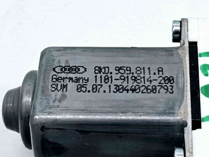 Motoras geam stanga spate Audi A6 (4G2, C7) [Fabr 2012-2017] 8K0959811A