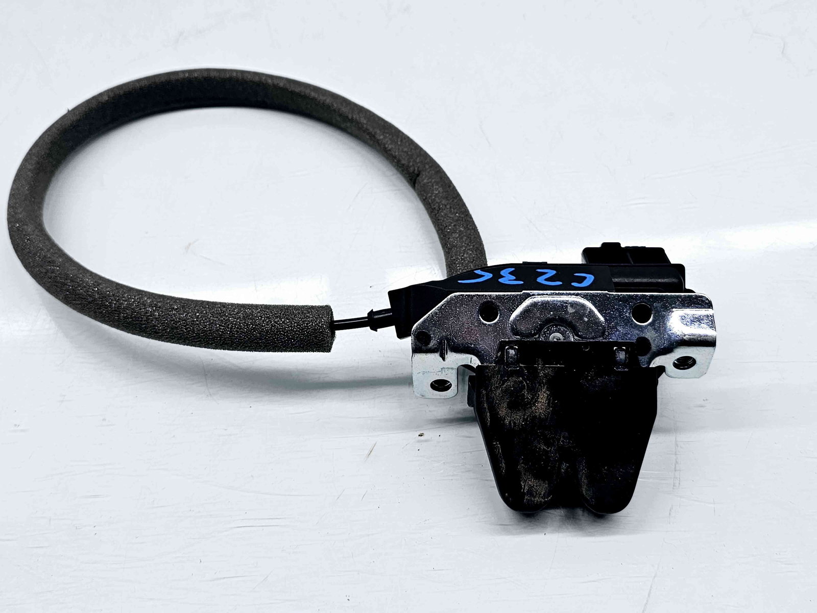 Broasca capota spate Mercedes Clasa E (W212) AMG [Fabr 2009-2016] A2047500185 - imagine 1