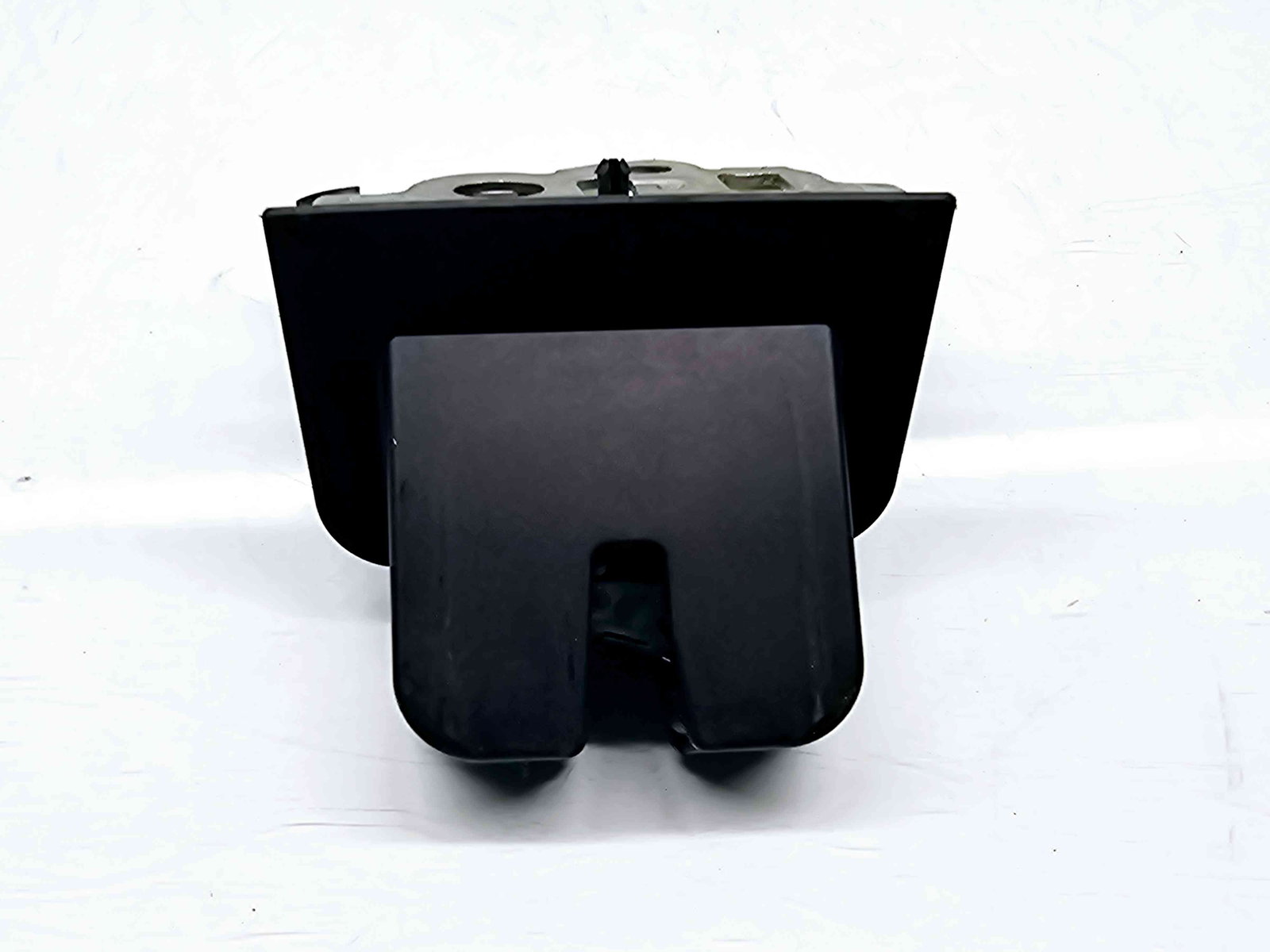 Broasca capota spate Audi A3 Sportback (8PA) [Fabr 2004-2013] Facelift 8K9827505A - imagine 1