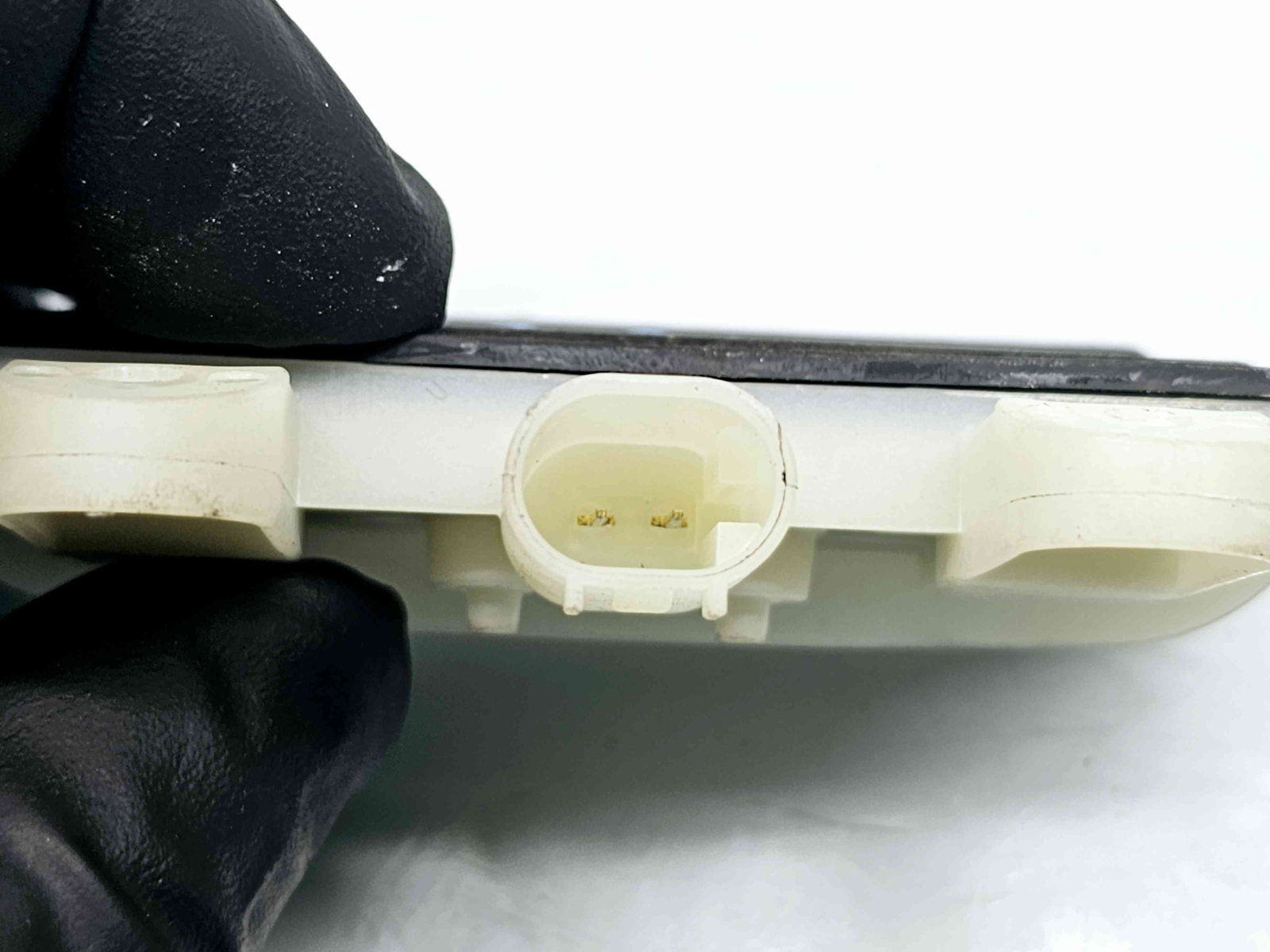 Buton deschidere portbagaj Mercedes Clasa E (W212) AMG [Fabr 2009-2016] 2218702410 - imagine 3