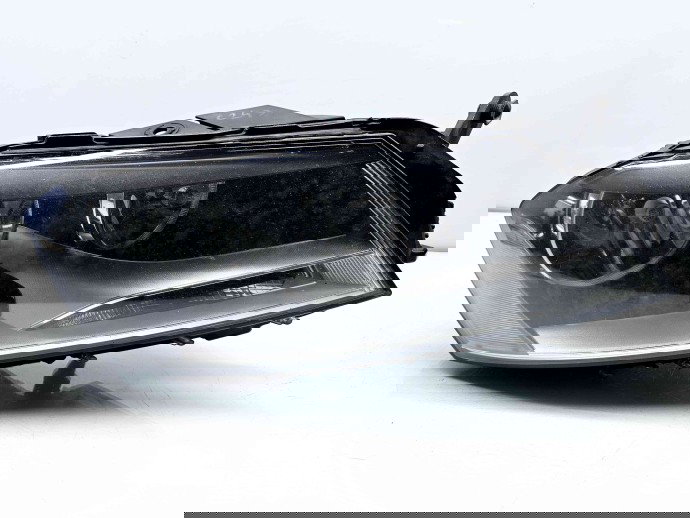   Far dreapta Volkswagen Passat B7 (362) [Fabr 2010-2014] 3AC941006