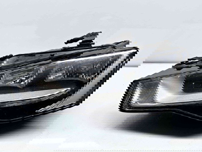   Far stanga Audi A5 Sportback (8TA) [Fabr 2009-2015] 8T0941003BB