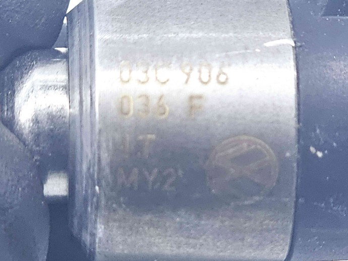 Injector Volkswagen Golf 6 (5K1) [Fabr 2009-2013] 03C906036F 1.4 Benz CAXA 90KW / 122CP 1.4 Benz CAXA 90KW / 122CP