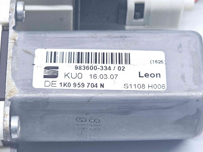 Motoras geam dreapta spate Seat Leon (1P1) [Fabr 2005-2011] 1K0959704N