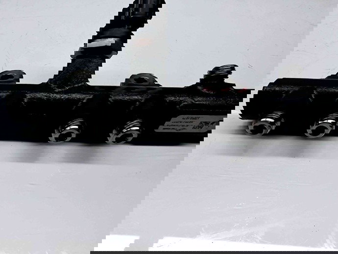 Rampa injectoare Dacia Logan II MCV BK (K52) [Fabr 2013-2022] Facelift 175215346R 1.5 DCI K9K-626 66KW / 90CP 1.5 DCI K9K-626 66KW / 90CP