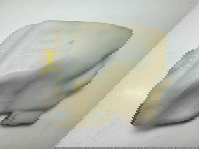 Vas lichid parbriz Renault Megane 2 1.6 K4M 8200104706 2003-2008