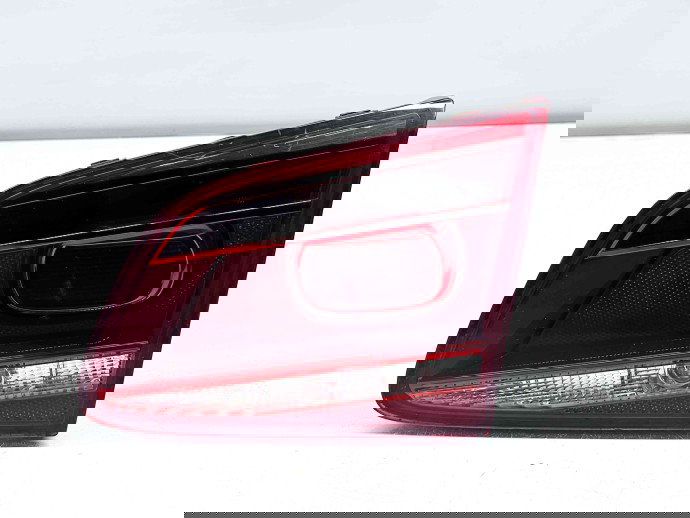   Stop haion dreapta Volkswagen Passat B7 (362) [Fabr 2010-2014] 3AE945094J