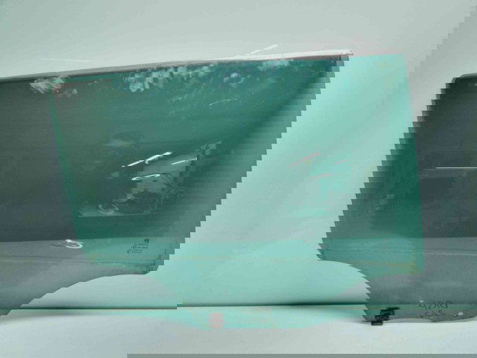 Geam usa dreapta spate Peugeot 2008 [Fabr 2013-prezent] OEM