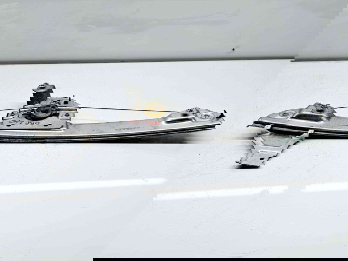 Macara electrica geam dreapta fata Peugeot 2008 [Fabr 2013-prezent] 9806088080