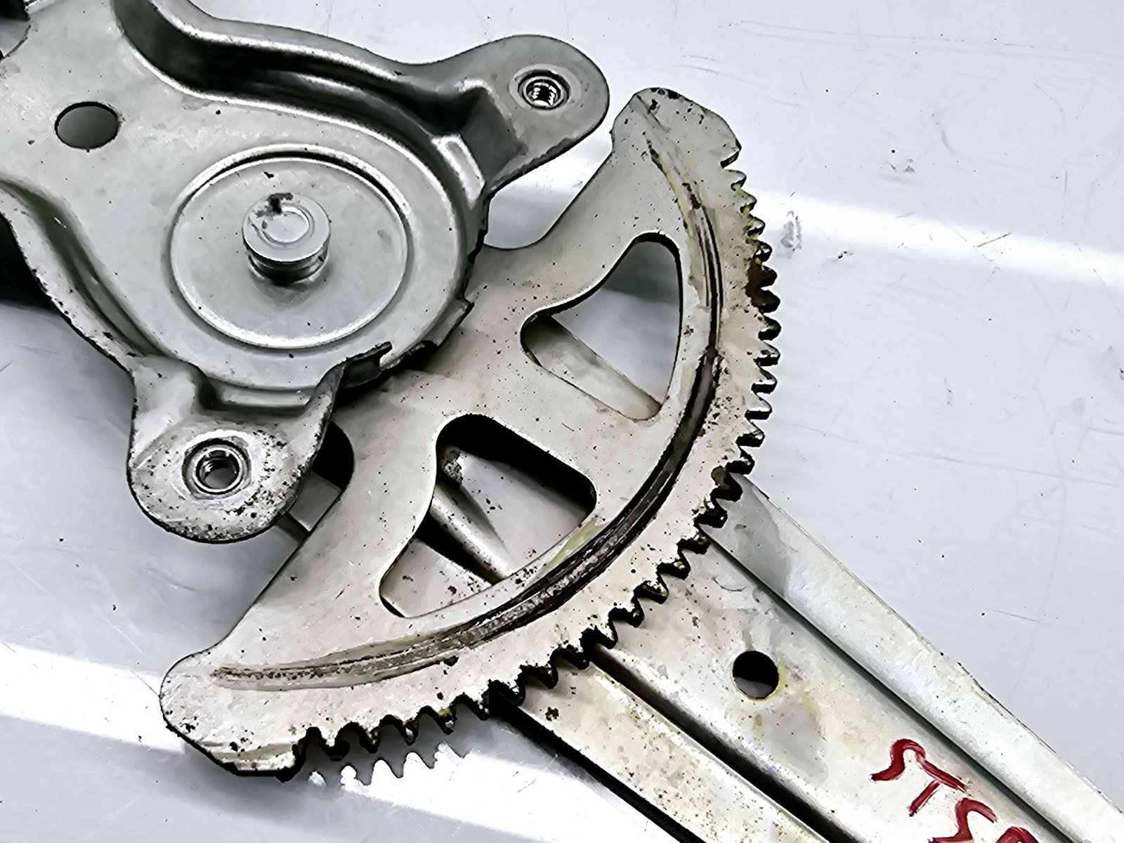 Macara electrica geam stanga spate LEXUS IS II (GSE2, ALE2, USE2) [Fabr 2005-2013] OEM - imagine 2