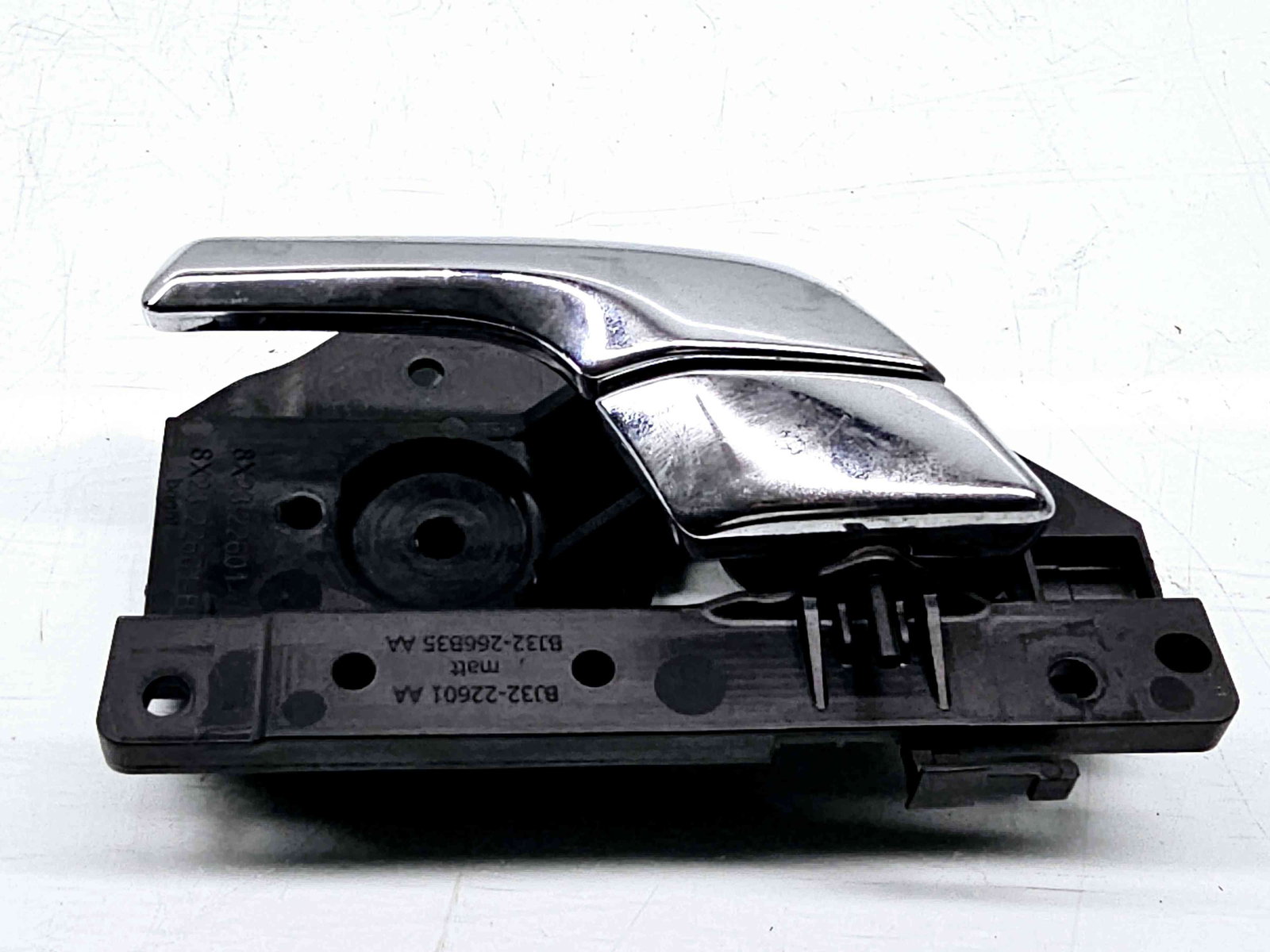 Maner interior stanga spate Jaguar XF (X250) [Fabr 2008-2015] Facelift BJ32-22601-AA - imagine 1