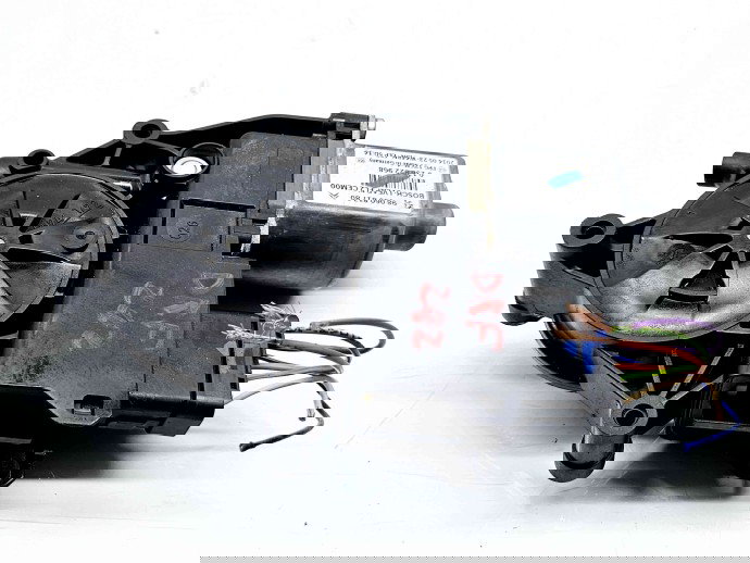 Motoras geam dreapta fata Peugeot 2008 [Fabr 2013-prezent] 9806081780