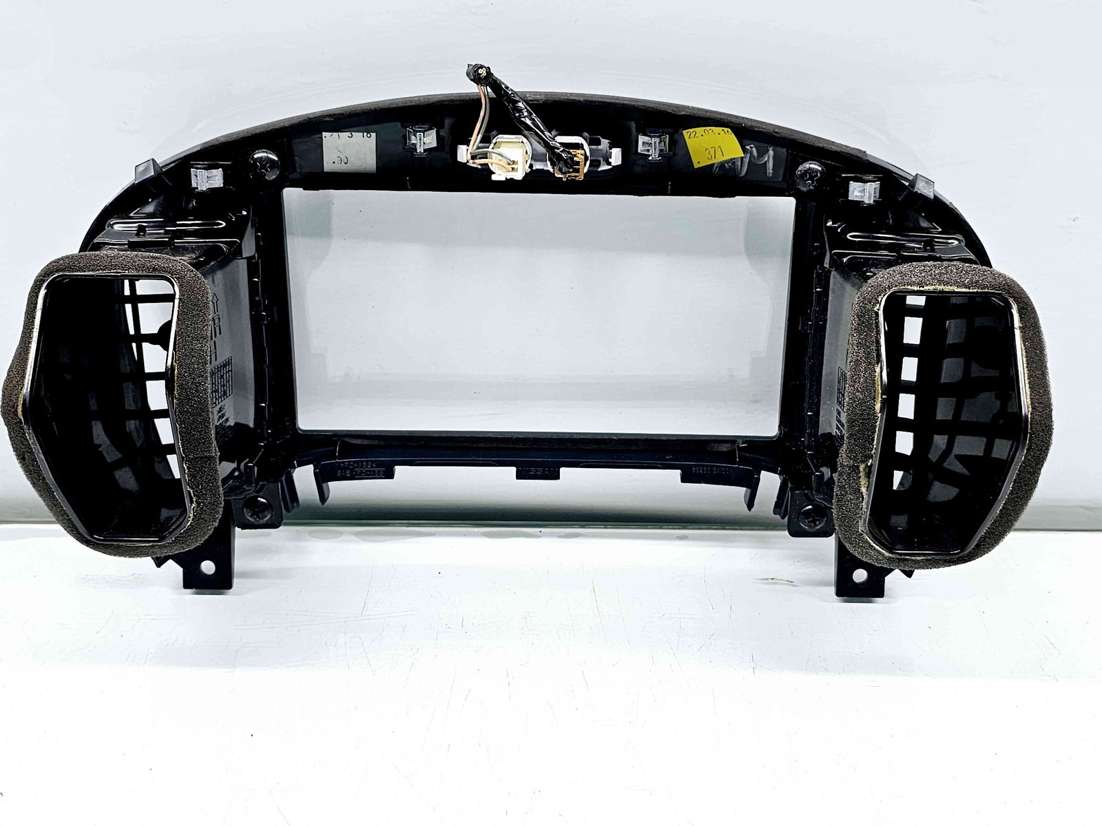 Grila aerisire centrala Nissan Juke [Fabr 2010-2014] Facelift 687511KE0A - imagine 2