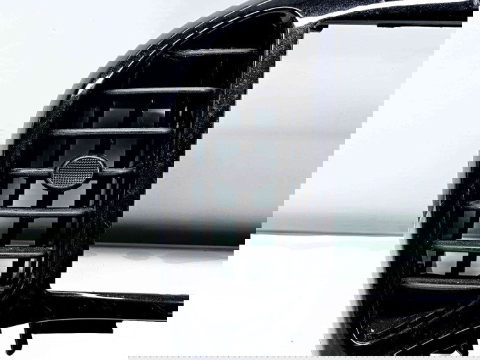   Grila aerisire centrala Nissan Juke [Fabr 2010-2014] Facelift 687511KE0A