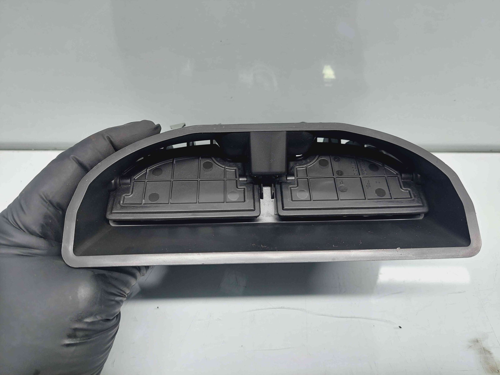 Grila aerisire centrala Peugeot 2008 [Fabr 2013-prezent] 9672848677 - imagine 5