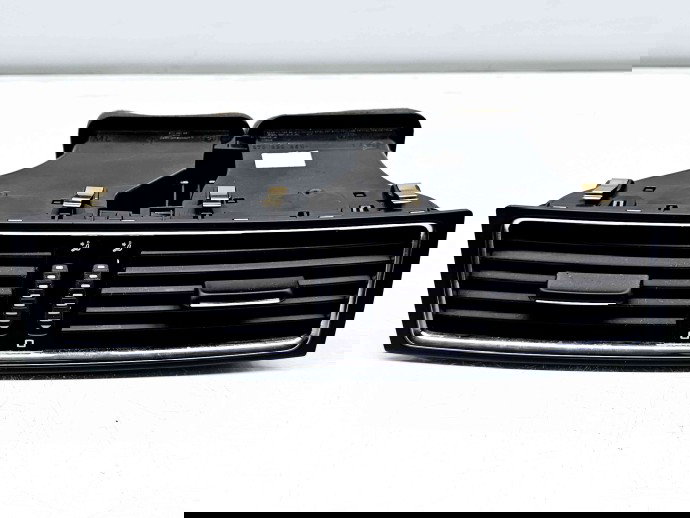   Grila aerisire centrala Skoda Superb II Combi (3T5) [Fabr 2009-2015] 3T0820951A