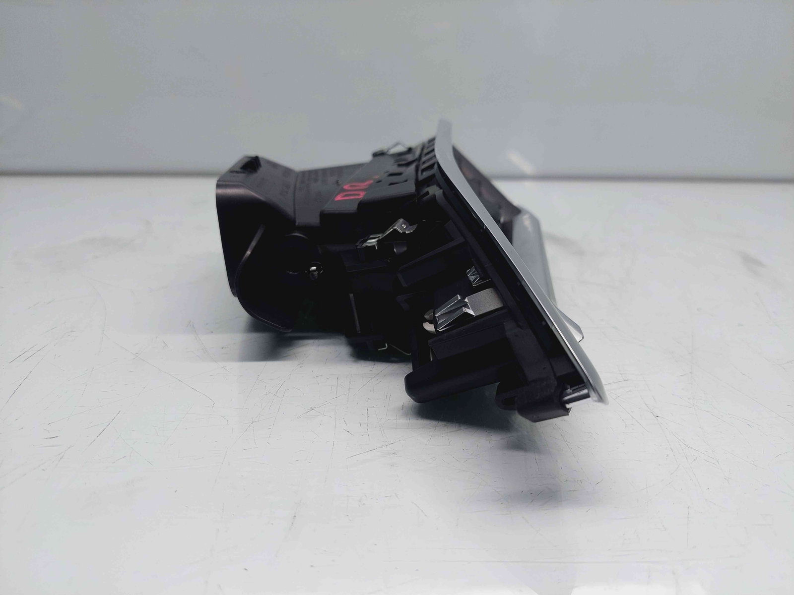 Grila aerisire dreapta Peugeot 2008 [Fabr 2013-prezent] 9673131677 - imagine 2