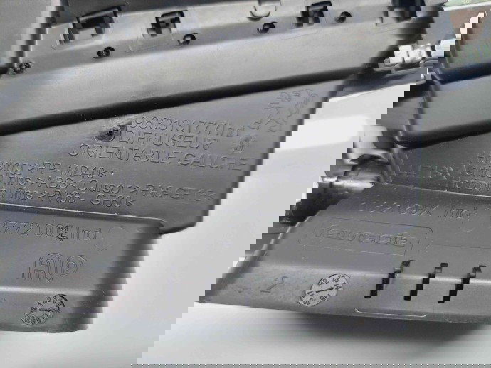   Grila aerisire stanga Peugeot 2008 [Fabr 2013-prezent] 9633131777