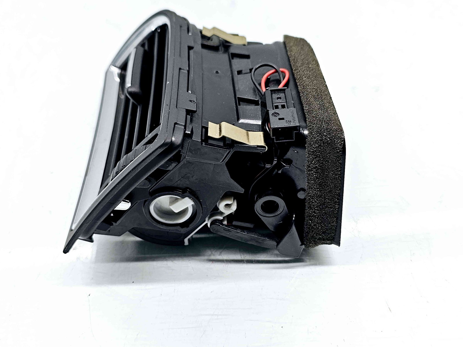 Grila aerisire stanga Skoda Superb II Combi (3T5) [Fabr 2009-2015] 3T0819701 - imagine 2