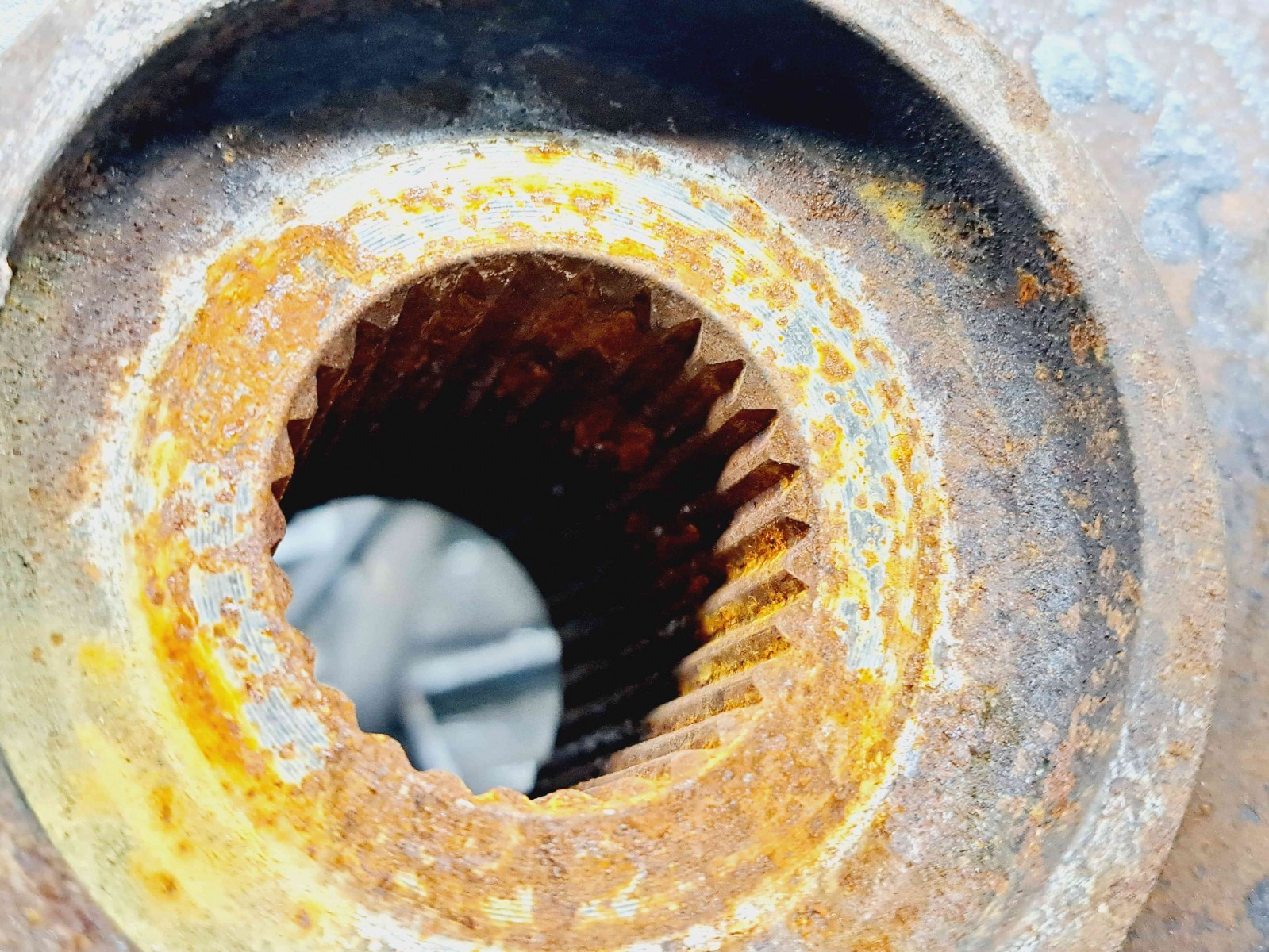 Fuzeta fata stanga Hyundai i40 [Fabr 2012-2019] OEM 1.7 TCI D4FD 1.7 TCI D4FD 80KW / 109CP - imagine 2