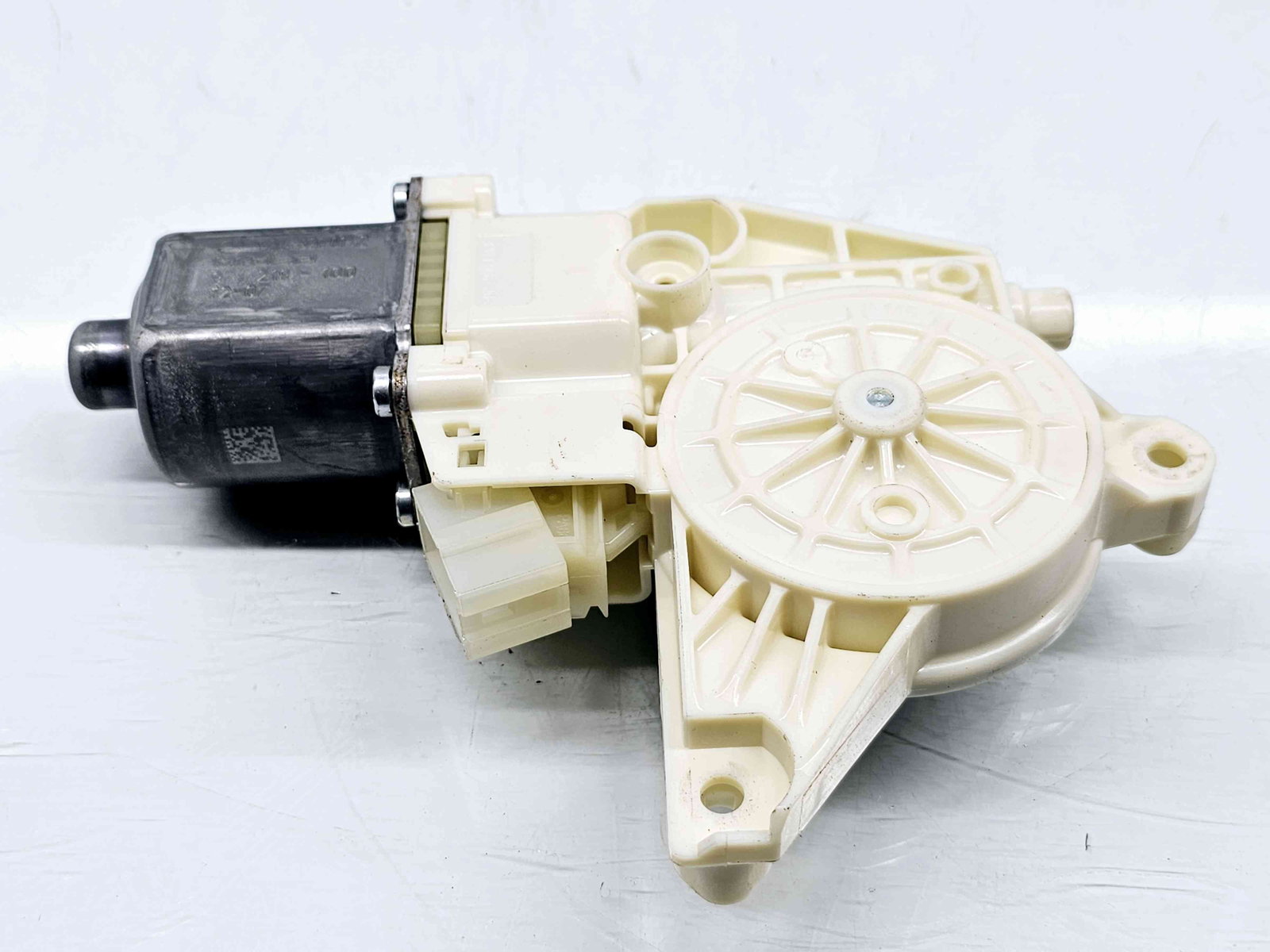 Motoras geam stanga fata Mercedes Clasa E (W212) AMG [Fabr 2009-2016] A2048200142 - imagine 1