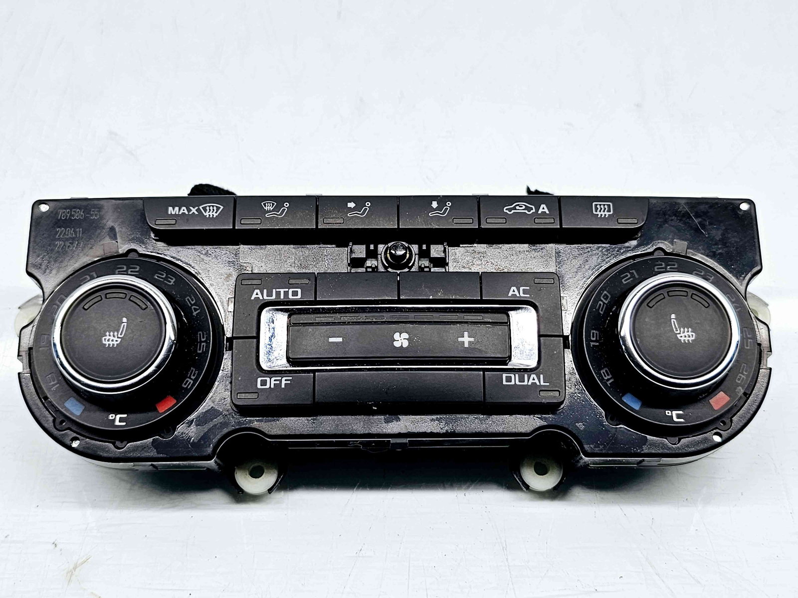 Panou comanda clima Skoda Superb II Combi (3T5) [Fabr 2009-2015] 3T0907044BL - imagine 1